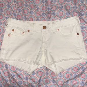 Low rise white women’s True Religion Jean shorts